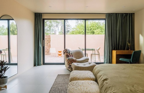 Blenman-Elm House | The Drachman - Heated Pool & Hot Tub, Spacious Retreat, UofA