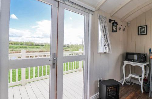 Mappleton House | The Dragonfly