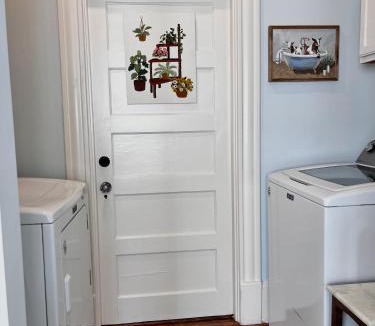 Oakwood Historic District Bed & Breakfast | The Dragonfly Inn
