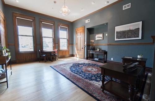 East Town Hotel | The Dubbel Dutch