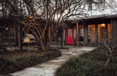 Wetumpka House | The Durr House at Pea Level, historic home on beautiful Corn Creek.