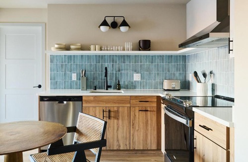 Tenney-Lapham Hotel | The Dylin