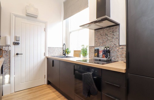 Helston Cottage | The Dynar