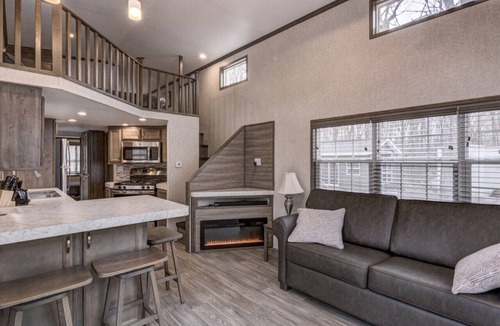 Brill House | The Eagle at Lincolnwood Resort