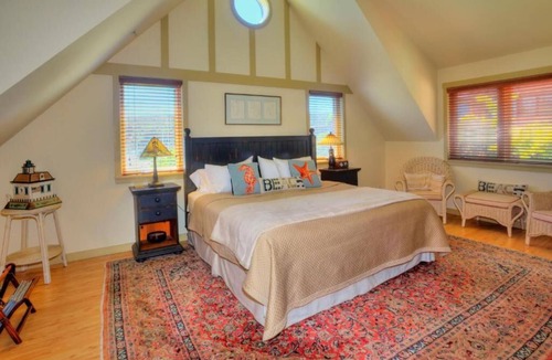 Winslow Hotel | The Eagle Harbor Inn