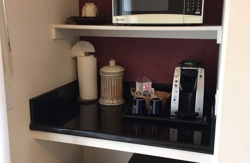 West Beach Bed & Breakfast | The Eagle Inn