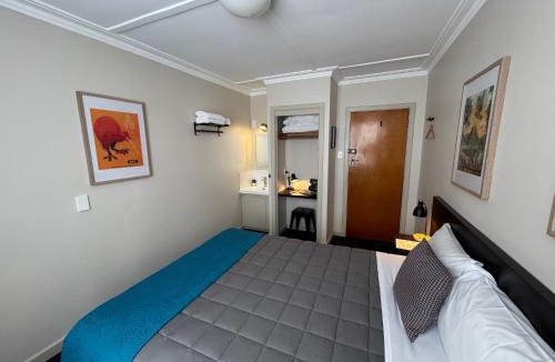 Bluff Hotel | The Eagle