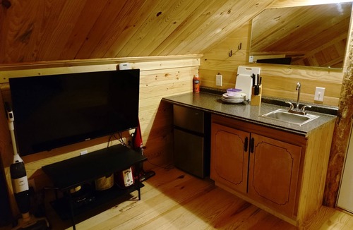 Enterprise Apartment | The Eagle's Nest. No Frills Private Studio. Clean, cheap, laundry, firepit/grill