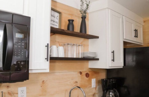 Milroy Cabin | The Eagles Nest - Hartman Center