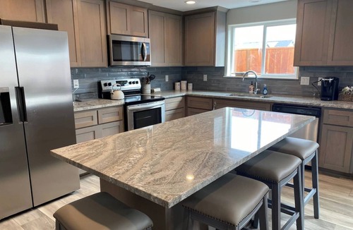 Eagle Point House | The Eagles Nest in Eagle Point