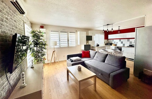 Illkirch-Graffenstaden Apartment | The Echevins' Jewel, a peaceful stay in Illkirch