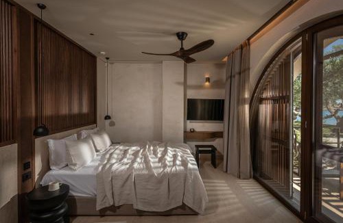 Fragkokastello Villa | The Echo Of The Sea - Beachfront Luxury Villa