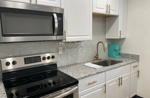 Covington House | The Eclectic 1/2 mi from the square