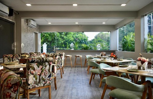 Sholinganallur Hotel | The Edge
