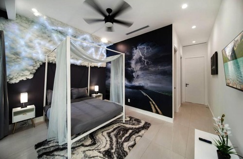 Victoria Park House | The Elements Home with 2 Pools
