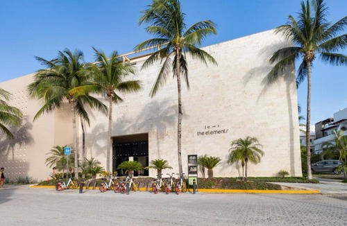Zazil-ha Apartment | The Elements Oceanfront & Beachside Condo Hotel