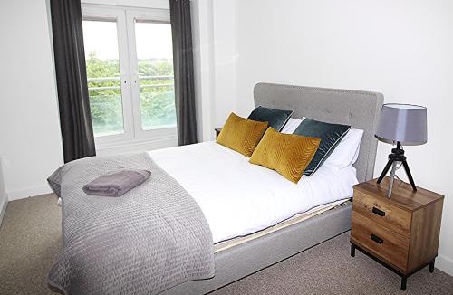 Basingstoke Apartment | The Elm @ Short Stays