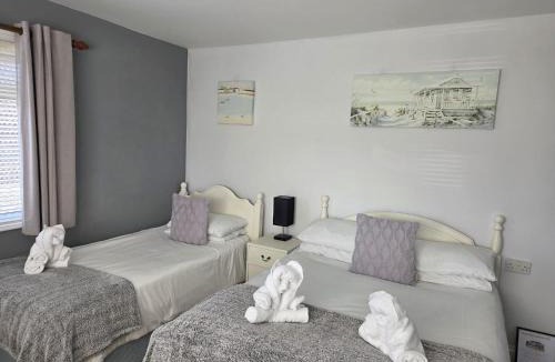 Middleton-on-Sea Hotel | The Elmer
