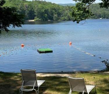 Lake Luzerne-Hadley Resort | The Elms Waterfront Cottages