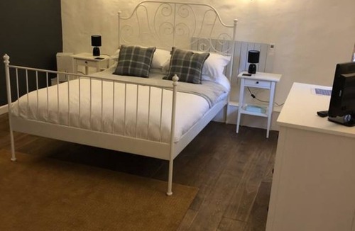Chysauster Hotel | The Engine Inn