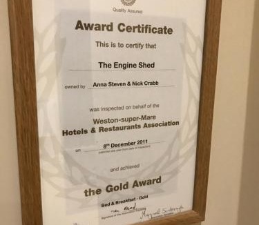 Hewish House | The Engine Shed