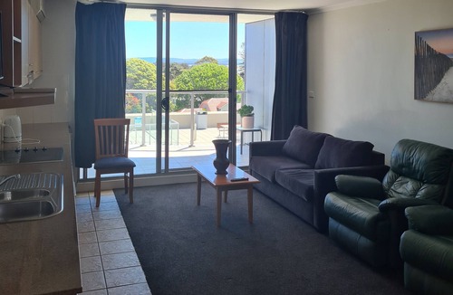 The Entrance Apartment | The Entrance