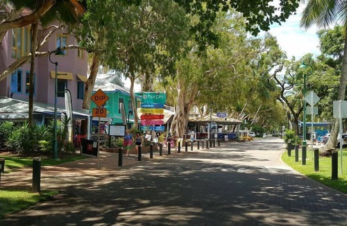 Palm Cove Apartment | The Escape @ Palm Cove