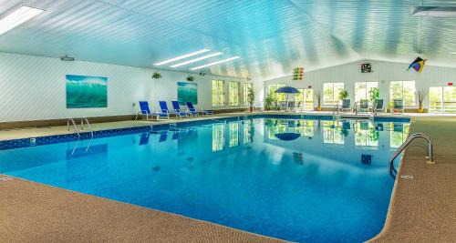 Wellfleet Hotel | The Even'tide