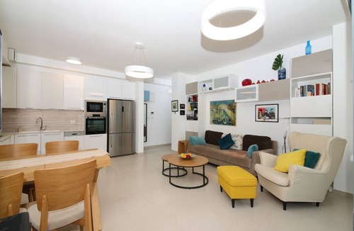 Emek Refaim Apartment | The Excellence : 2 BR in Baka - Great Location