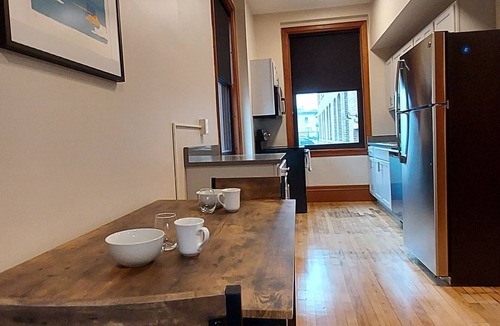 Marshland Apartment | The Exchange 16 | Historic Bldg, Studio, Dwntwn