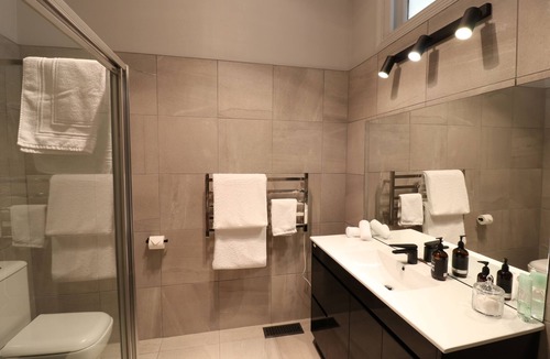 Beaconsfield Hotel | The Exchange Beaconsfield - Offering Heritage Accommodation