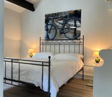 Ingerthorpe House | The Exclusive 6 bedroom Farm House, Markington incl heated pool and The Richmond Hill one bedroom Cottage