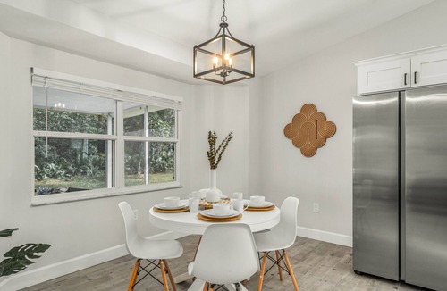 Sun 'N Lake Villa | The Executive Villa @ Sun N Lake less than 1 mile to Golf Course and Hospital