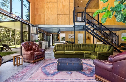 Cooloolabin House | The Falls Hideaway: Pool, Firepit & Outdoor Bliss