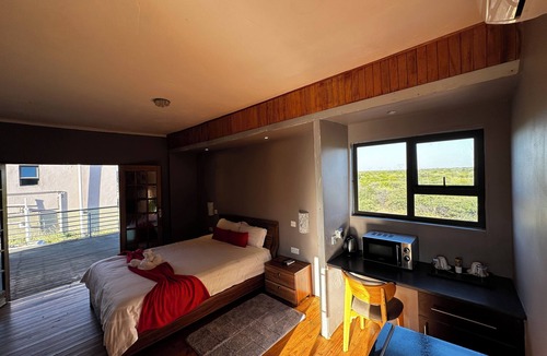 Serule Hotel | The Far Lobe