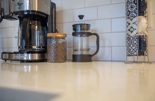 Floyd Apartment | The Farmer's Supply-Unit 201 in Historic Downtown Floyd
