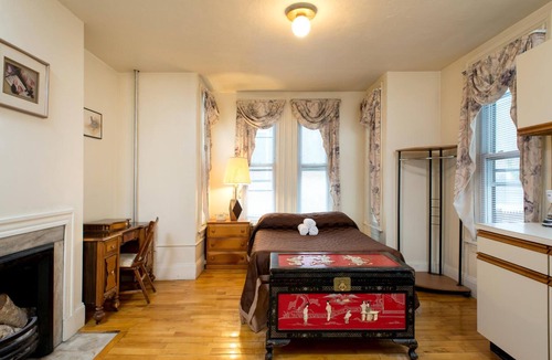 Allston Hotel | The Farrington Inn