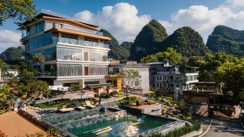 Yangshuo Hotel | The First Glimpse Karst Villas - Impression Liusan Jie - Neo-Chinese Courtyard Design & Personal Soaking Tubs - Infinity Pool & a Single Secluded Pool Suite - Complimentary Pick-up from Airport & Railway station for 3-Nights
