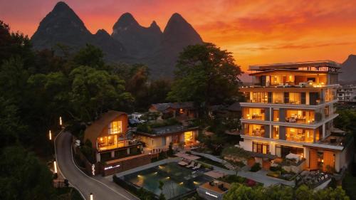 Yangshuo Hotel | The First Glimpse Karst Villas - Impression Liusan Jie - Neo-Chinese Courtyard Design & Personal Soaking Tubs - Infinity Pool & a Single Secluded Pool Suite - Complimentary Pick-up from Airport & Railway station for 3-Nights