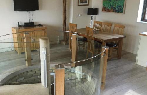 Portwrinkle House | The Fish Cellars - Luxury Holiday Cottage