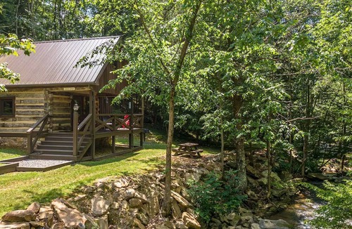 Goldbond Cabin | The Fishing Creek Cabin at Four Fillies Lodge