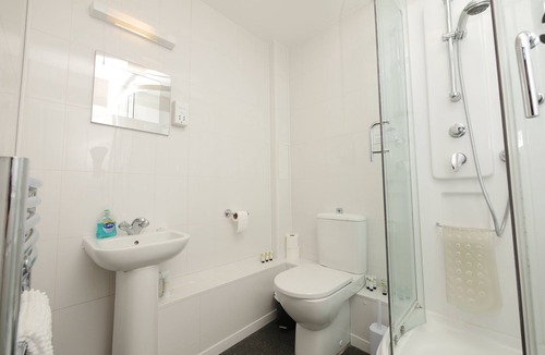 Ham Hotel | The Five Bells