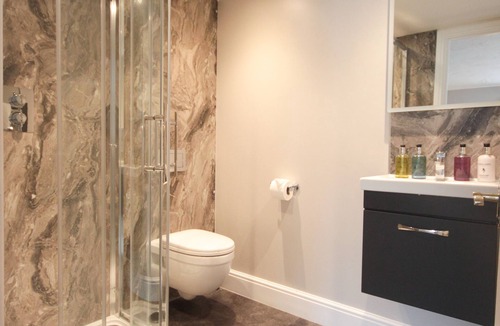 Horton Hotel | The Five Dials Inn