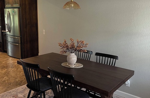 Hulbert Cottage | The Flathead Cottage: Family-Friendly Lake Fort Gibson Retreat