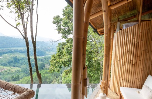 Klungkung Villa | The Floating Treehouse Villa By Avana - A Dreamy Treehouse with a View