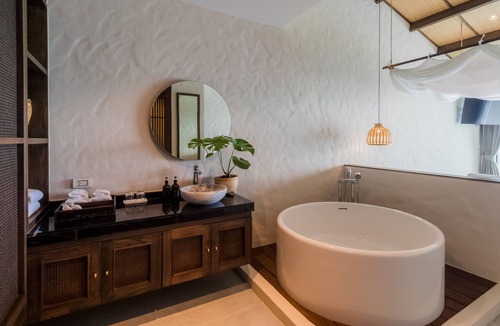 Mae Nam Hotel | The Flow Samui Beach Resort
