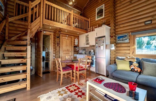 Karpenisi Ski Chalet | The Flysch