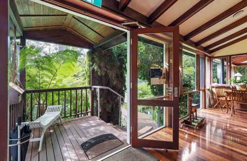 Pemberton Apartment | The Forest Studio Deluxe King Suite with Spa and Forest Hill Views