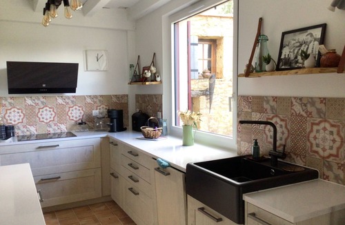 Le Buisson-de-Cadouin Villa | The former barn, house with swimming pool on 5500 m2 of parkland,