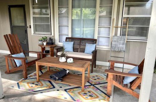 Siloam Springs House | The Fox Den